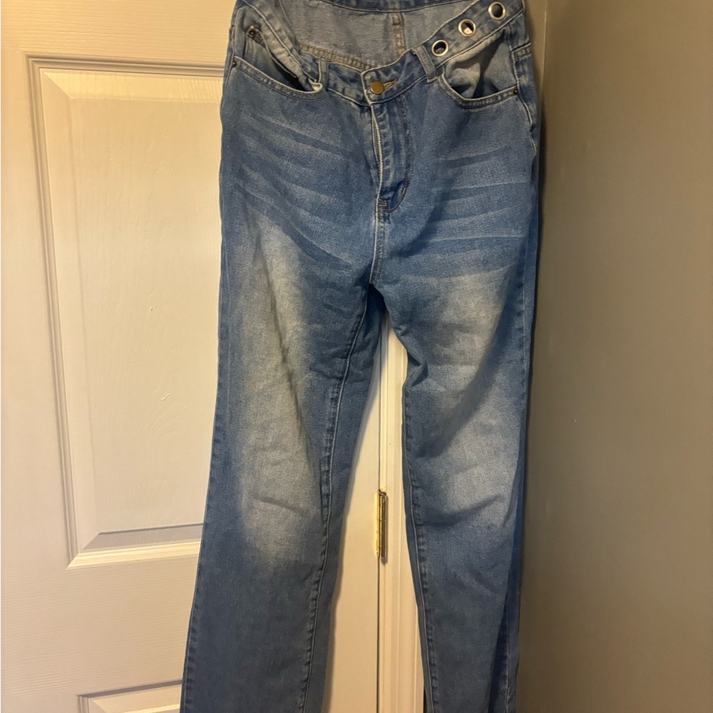 SHEIN Classic Blue Straight Jeans